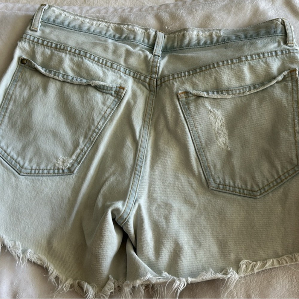 The GREAT. Denim shorts size 28